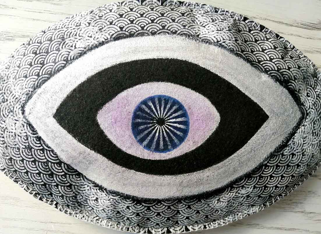 Oeil d’orus mobile créé par l'artiste peintre plasticienne Aurellll'Art